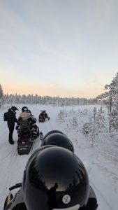 PXL_20251125_095846955